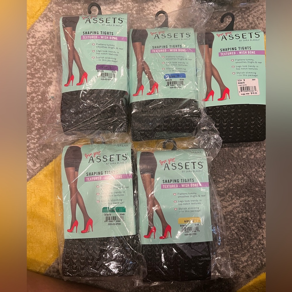 SPANX Shaping Tights in Black